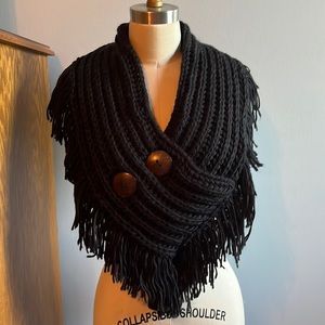 NWT A & O International black knitted scarf